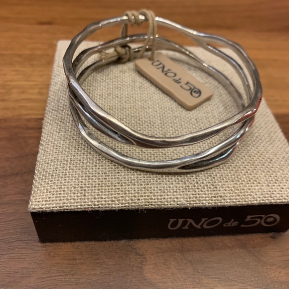 UNO de 50 Bracelet - Picture 2 of 4